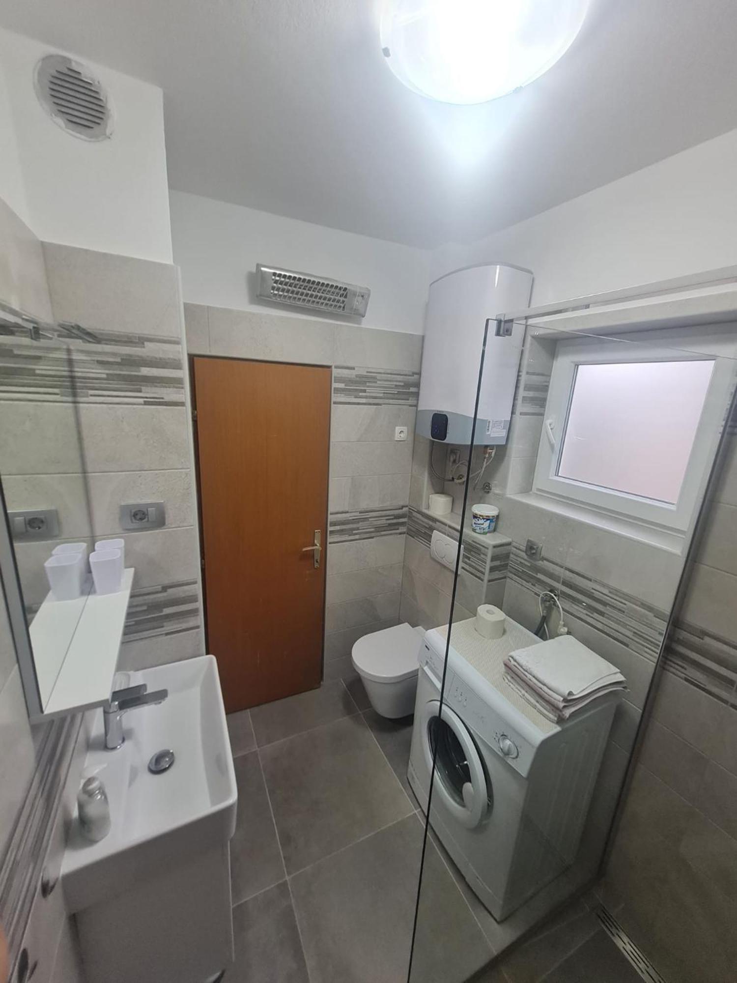 Apartment Anton Пинезичи Экстерьер фото
